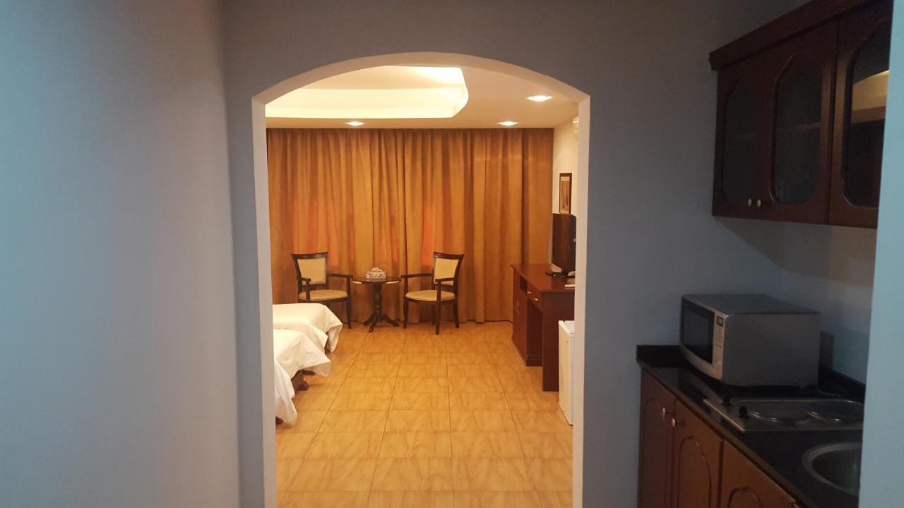 Alwafa Hotel Flats Маскат Экстерьер фото